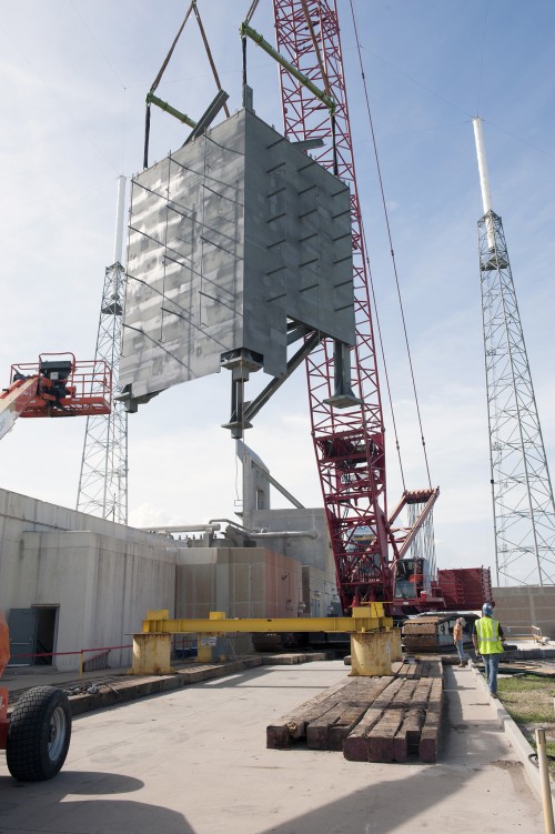 Boeing ULA Starliner Crew Access Tower