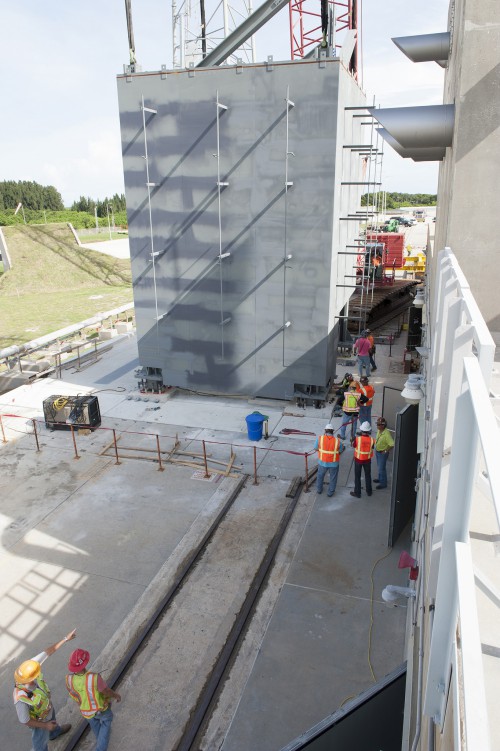 Boeing ULA Starliner Crew Access Tower