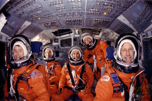 The STS-38 crew consisted of (from left) Pilot Frank Culbertson, Mission Specialists Carl Meade, Bob Springer and Sam Gemar, and Commander Dick Covey. Photo Credit: NASA, via Joachim Becker/SpaceFacts.de