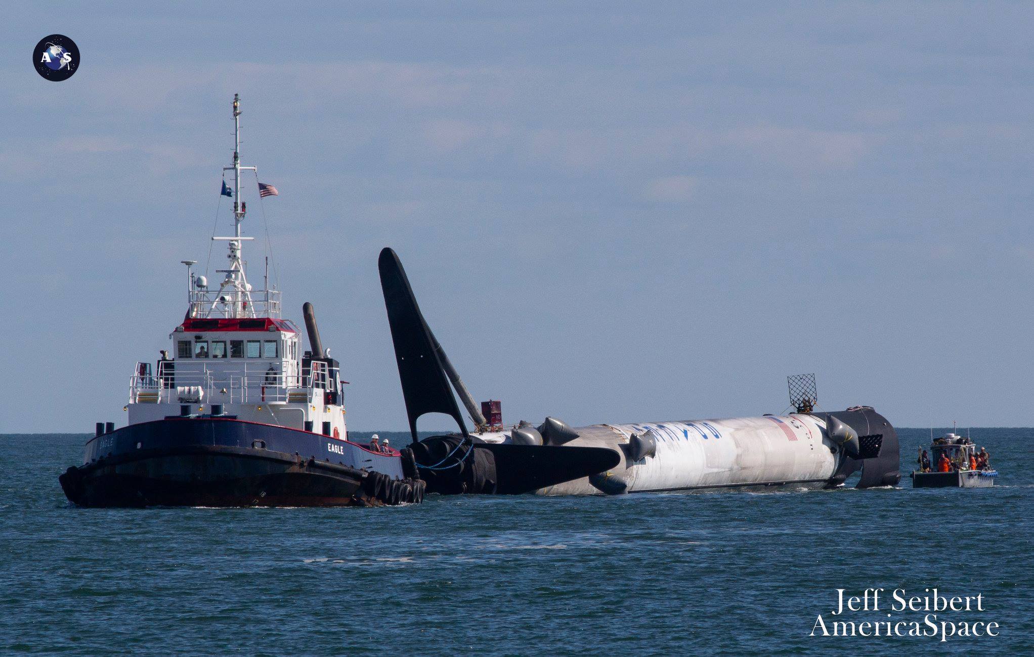 Teams Recover, Tow Floating Falcon 9 Rocket into Port Canaveral « AmericaSpace2044 x 1300