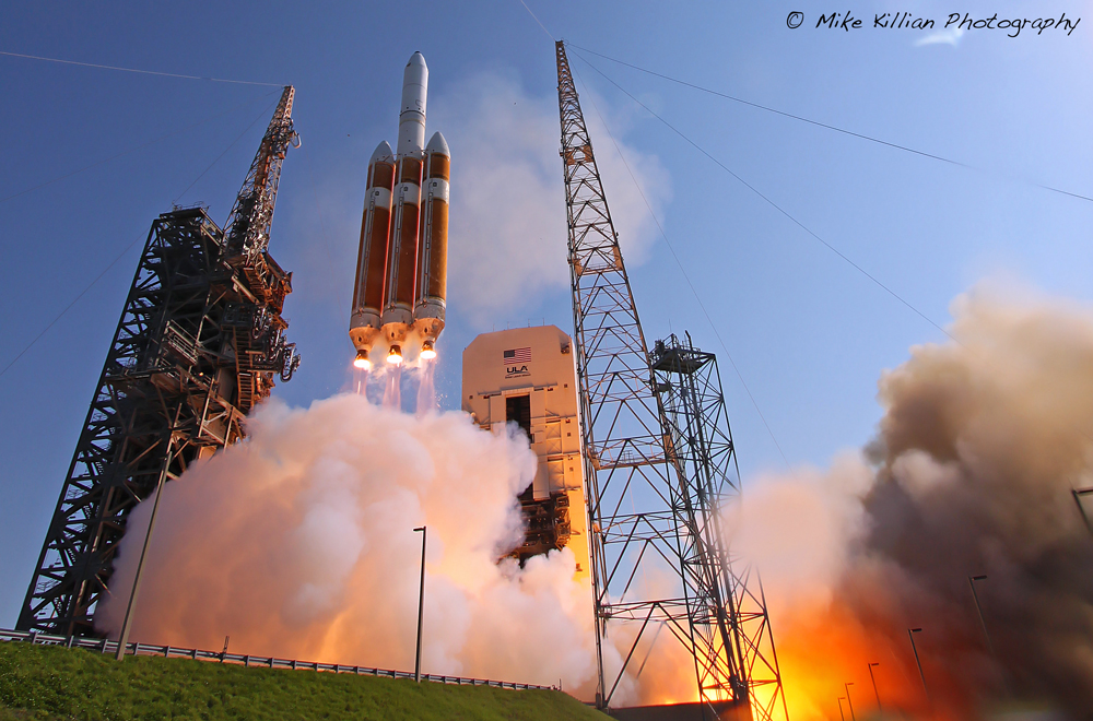 Earlier Delta IV Heavy launches an NRO Mentor Advanced Orion evesdropping satellite from Launch Complex 37 at Cape Canaveral. Photo Credit: Mike Killian/AmericaSpace