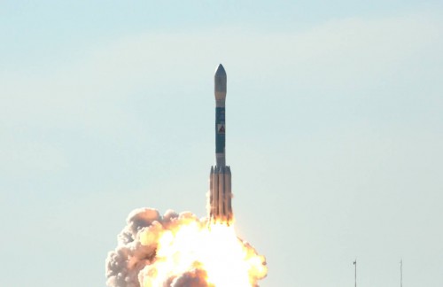 NASA has selected the United Launch Alliance Delta II to send its ICESat-2 spacecraft into polar orbit. Photo Credit: Alan Walters / awaltersphoto.com
