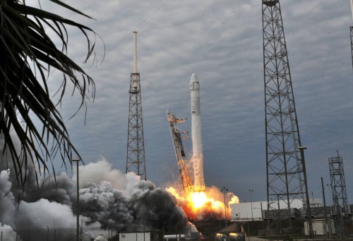 SpaceX began the second mission under the $1.6 billion Commercial Resupply Services contract that the company has with NASA right on time at 10:10:13 a.m. EST. The launch site was Cape Canaveral Air Force Station’s Space Launch Complex 40 in Florida. Photo Credit: Julian Leek / Blue Sawtooth Studio 