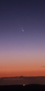 Comet C/2011 L4 PANSTARRS as seen from Mount Dale, Western Australia. The lights on the distant horizon are from the city of Armadale, which is southeast of Perth. Image & Caption credit: Astronomy Education Services/Gingin Observatory 