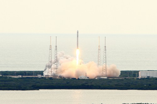 Dragon will remain at the ISS for about 25 days and will deliver about 1,200 lbs of cargo to the orbiting laboratory. Photo Credit: Alan Walters / Awaltersphoto.com