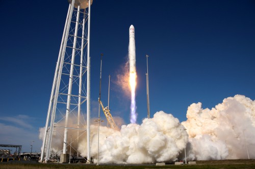 Orbital Sciences Corporation successfully launched the first of its Antares rockets today from Wallops Flight Facility in Virginia. Photo Credit:Mark Usciak / AmericaSpace