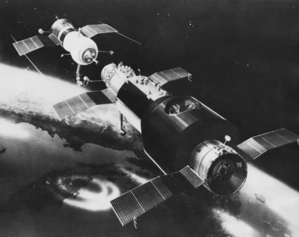 Artist's concept of Soyuz 10 approaching the Salyut 1/DOS space station in April 1971. Image Credit: Roscosmos