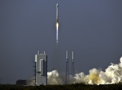 Spectacular liftoff of ULA's Atlas V on 19 March 2013, carrying the SBIRS GEO-2 satellite. Photo Credit: John Studwell / AmericaSpace