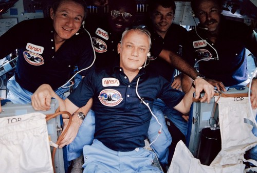 AS-6.8.13-STS41B_S90-25596 Retro Space Images post of NASA image astronaut Bruce Mcandless posted on AmericaSpace