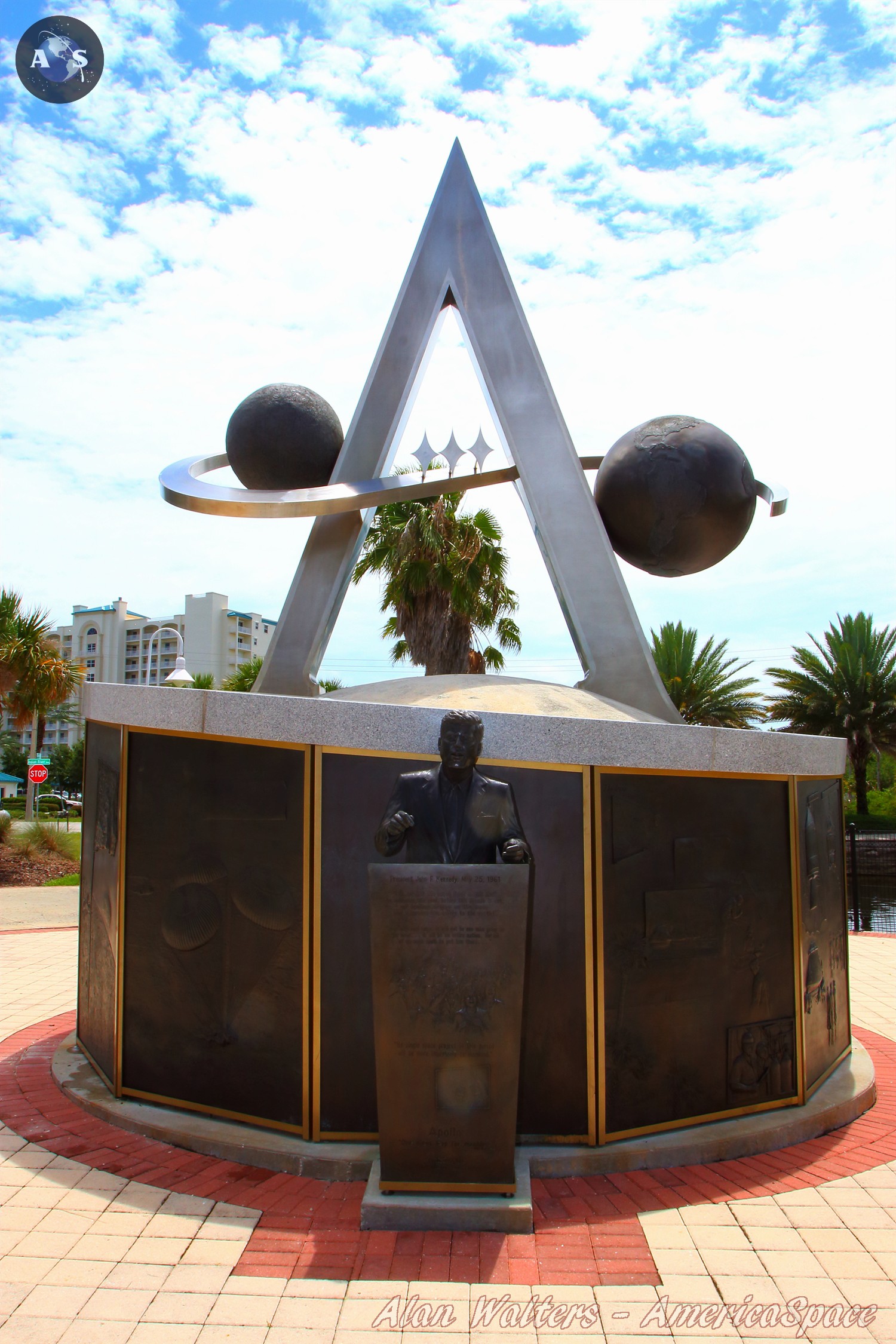 Space Walk Hall of Fame Titusville Apollo monument image Credit Alan Walters / AmericaSpace