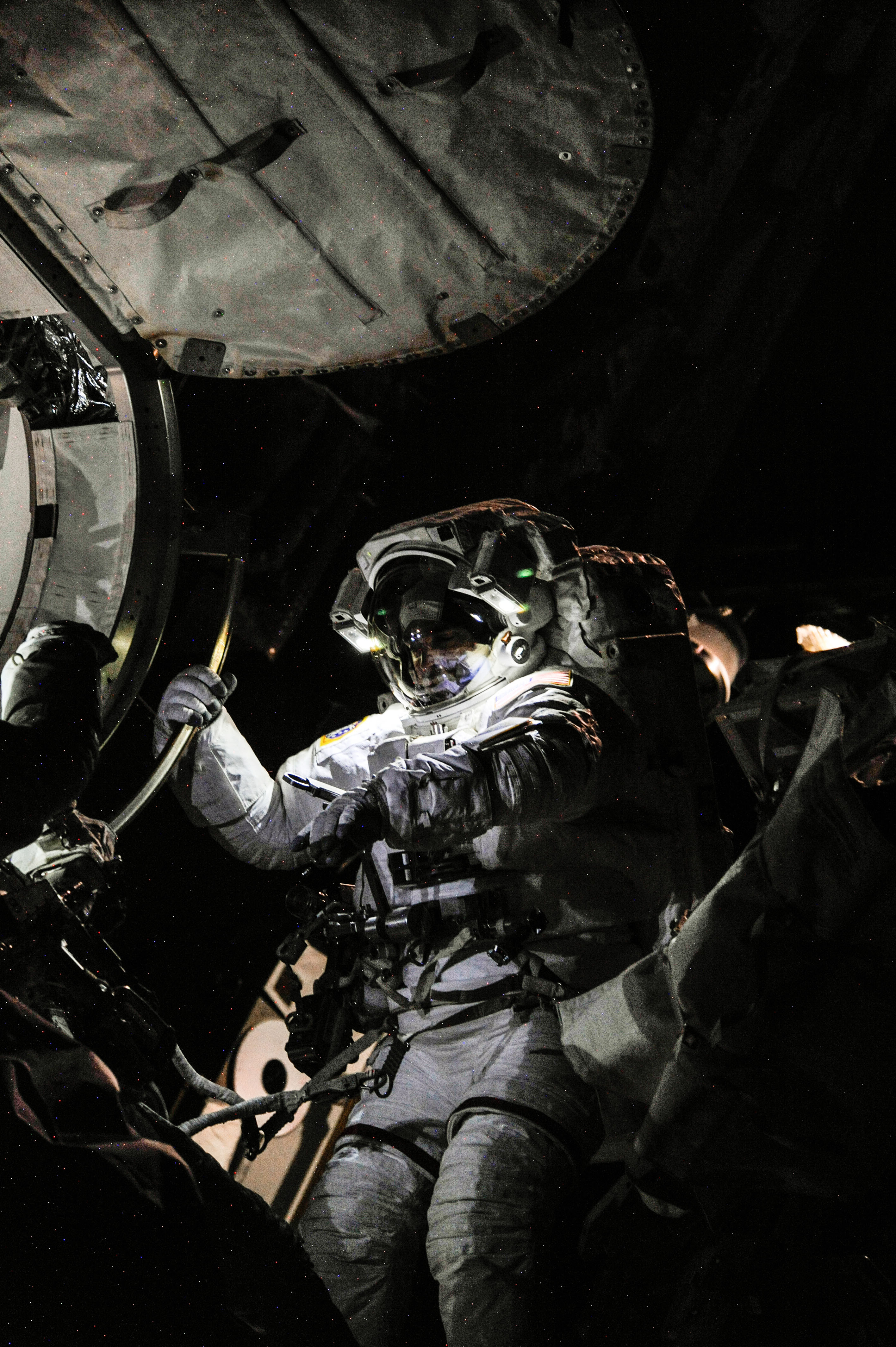 Chris Cassidy works outside the International Space Station on 16 July. His 6.5-hour EVA with Luca Parmitano was cut short after just 92 minutes by the potentially serious water leakage incident. Photo Credit: NASA