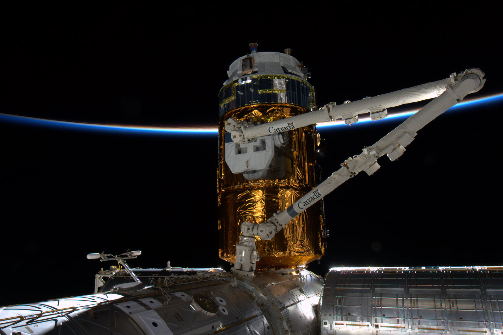 NASA photo ISS International Space Station JAXA Japanese Aerospace Exploration Agency HTV posted on AmericaSpace