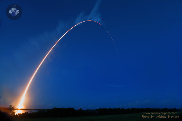 AmericaSpace photo of launch streak emitted by  ULA Delta IV Medium rocket with WGS 6 payload Photo Credit Mike Howard / Cocoa Beach Photography