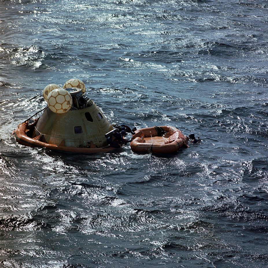 Skylab 3 and astronauts Al Bean, Owen Garriott and Jack Lousma returned safely to Earth on 25 September 1973 after 59 days in orbit. Yet for the first quarter of their mission, the exact duration of their flight remained open to question. Photo Credit: NASA