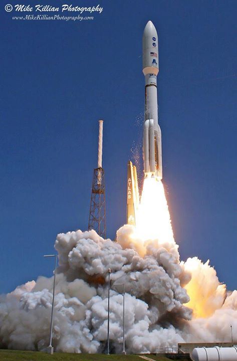The launch of NASA's JUNO to Jupiter atop a ULA Atlas-V rocket August 5, 2011.  Photo Credit: Mike Killian / AmericaSpace