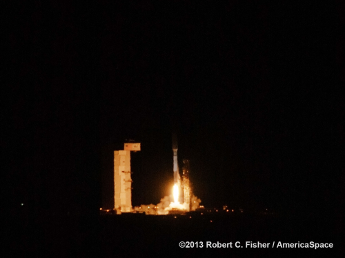 Rousing liftoff of the fifth Atlas V to fly in the 501 configuration. Photo Credit: Robert C. Fisher/AmericaSpace