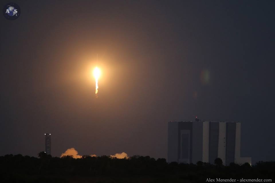 Photo Credit: Alex Menendez / http://alexmenendez.photoshelter.com/gallery/SpaceX-Falcon9/G0000J7xh4cllWa4/