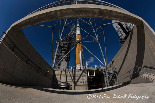 Like its predecessor, GPS IIF-5, launched on 20 February 2014, the GPS IIF-6 satellite will be delivered into orbit by ULA's Delta IV Medium+ 4,2 vehicle. Photo Credit: John Studwell