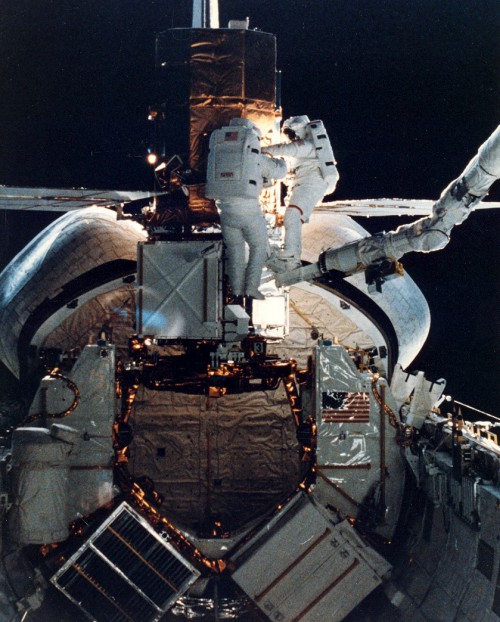 Thirty years ago, this week, Mission 41C put the shuttle's capabilities to the test. In a single flight, the reusable vehicle demonstrated its capacity to support satellite deployment and retrieval, rendezvous and proximity operations, untethered spacewalking and robotics...and served as a highlight of the ingenuity of the human spirit. Photo Credit: SpaceFacts.de