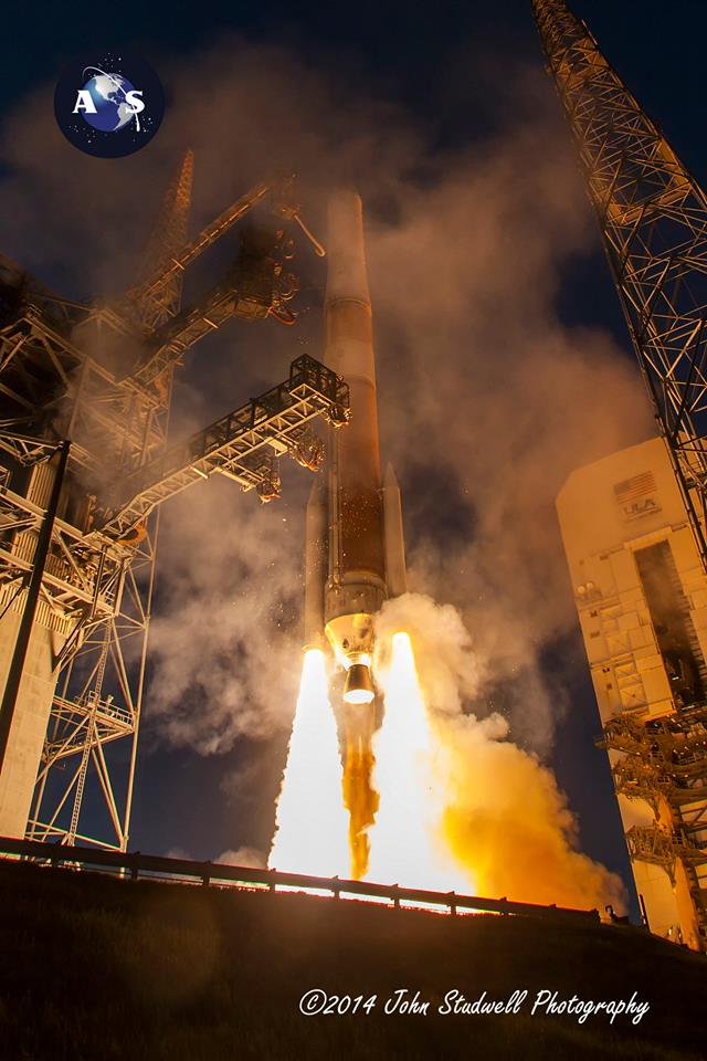 A ULA Delta-IV rocket takes flight on its 26th mission Friday May 16, 2014 on a mission to deliver the GPS IIF-6 satellite to orbit for the U.S. Air Force. Photo Credit: John Studwell / AmericaSpace