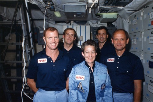 The STS-30 crew. From left to right are Dave Walker, Mark Lee, Mary Cleave, Ron Grabe and Norm Thagard. Photo Credit: NASA