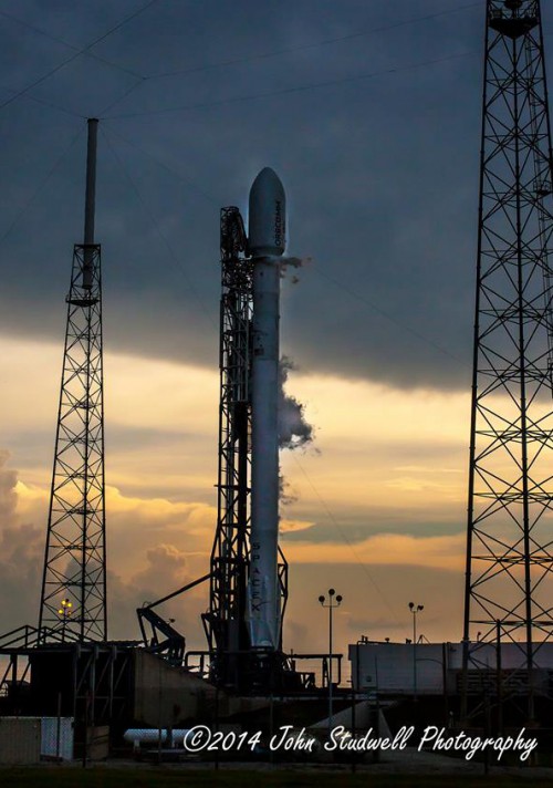 Typical Florida summertime storms kept Falcon-9 and its OG2 payload grounded Saturday, June 21. Photo Credit: AmericaSpace / John Studwell