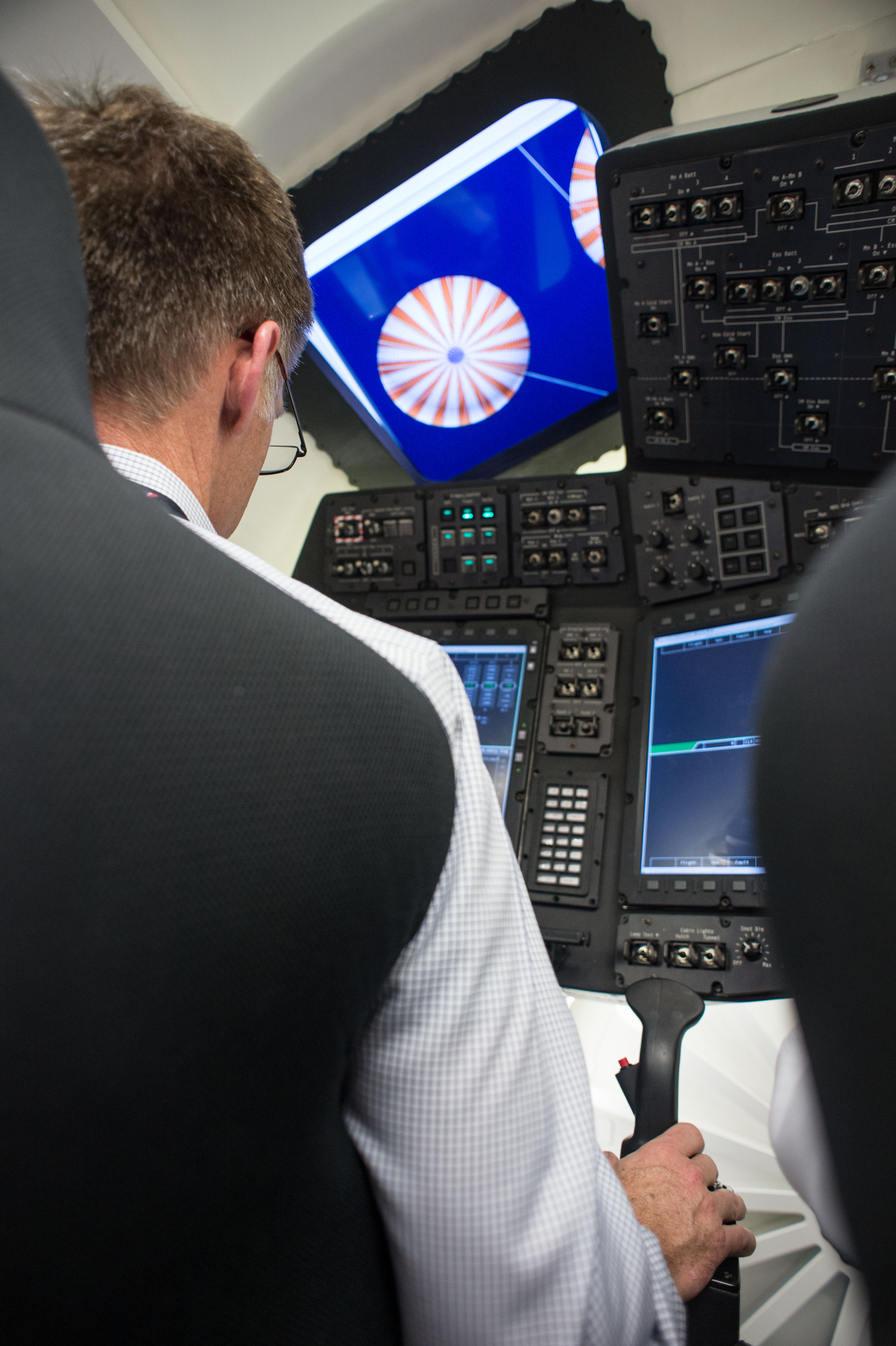 Chris Ferguson, last Space Shuttle Atlantis commander, tests the Boeing CST-100 capsule aiming to fly US astronauts to the International Space Station in 2017. Ferguson is now Boeing’s director of Crew and Mission Operations for the Commercial Crew Program vying for NASA funding. Credit: NASA/Boeing