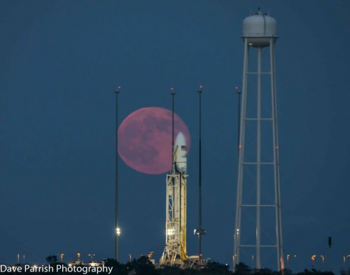 The July SuperMoon rises behind the Antares on the evening of July 12, 2014. Photo Credit: www.DaveParrishPhoto.com / AmericaSpace