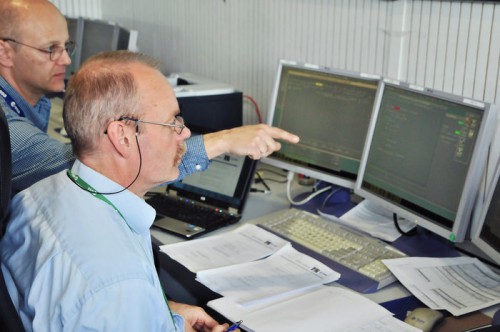 Engineers from the Venus Express control team at ESA’s Operations Centre in Darmstadt, Germany, are training for the demanding aerobraking campaign that took place in June and July 2014. Image Credit: ESA