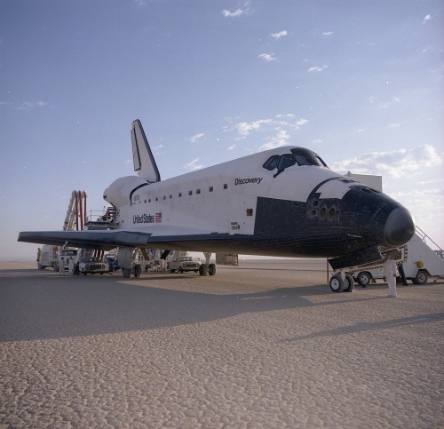 Discovery sits on the runway at Edwards after her maiden voyage. Photo Credit: NASA