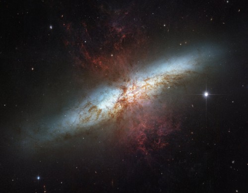 Hubble photograph of the galaxy Messier 82; the black hole M82 X-1 is one of the few medium-sized black holes discovered so far. Photo Credit: NASA/ESA/Hubble Heritage Team