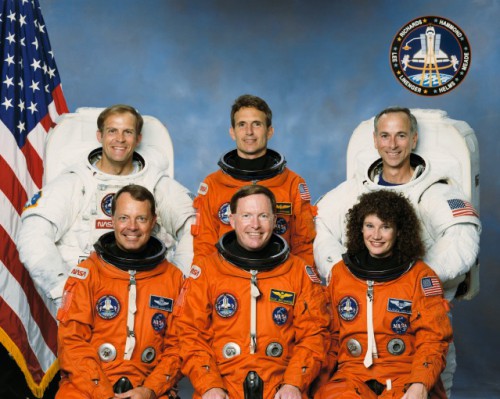 The STS-64 crew. Front row (left to right) are Blaine Hammond, Dick Richards and Susan Helms, with Mark Lee, Jerry Linenger and Carl Meade behind. Photo Credit: NASA
