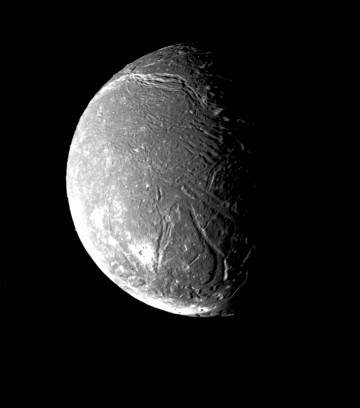 A mosaic of the four highest-resolution images of Ariel, representing the most detailed image of the moon by Voyager 2. Image Credit: NASA