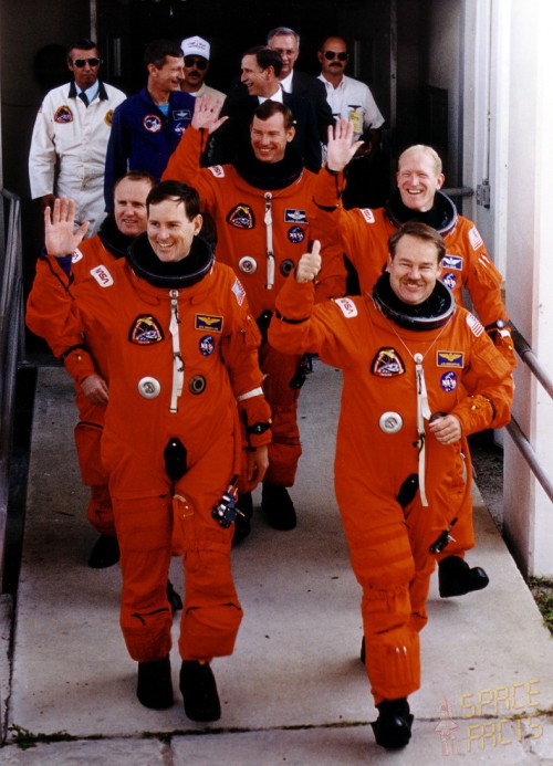 Operating on what Commander John Creighton described as "gentlemen's hours", the STS-48 crew heads for the launch pad on 12 September 1991. Photo Credit: NASA