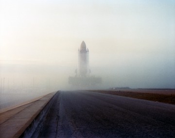 The STS-32 stack rolls into the mist on its way to Pad 39A. Photo Credit: NASA, via Joachim Becker/SpaceFacts.de
