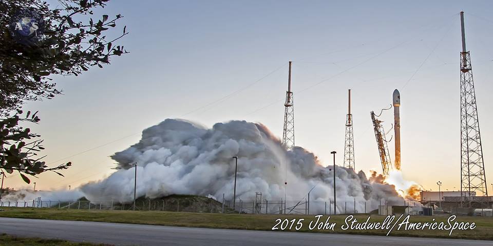 Wednesday's launch occurred on the very cusp of sundown, producing a beautiful ascent. Photo Credit: John Studwell/AmericaSpace