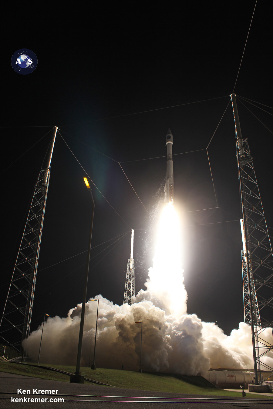 Lockheed Martin’s Jupiter and Exoliner would launch on a United Launch Alliance Atlas V rocket similar to the one used for the MMS launch on March 12, 2015 from Space Launch Complex-41 at Cape acnaveral Air Force Station, Florida. Credit: Ken Kremer/kenkremer.com/AmericaSpace