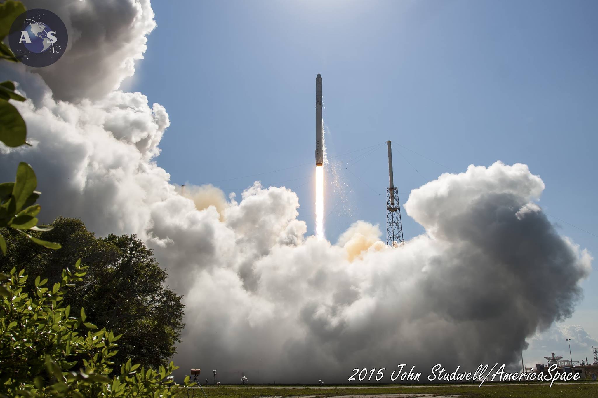 Liftoff of SpaceX CRS-6 mission to the ISS for NASA. Photo Credit: John Studwell / AmericaSpace