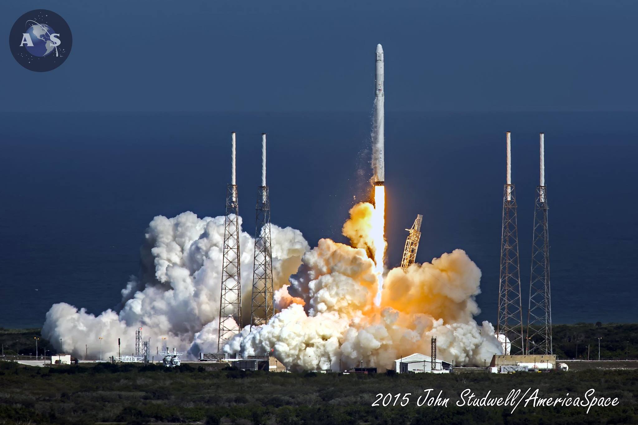 Liftoff of the SpaceX Falcon-9 rocket to deliver the company's sixth dedicated Dragon resupply mission to the International Space Station on April 14, 2015 at 4:10 p.m. EDT from Cape Canaveral, Fla. Photo Credit: John Studwell / AmericaSpace 