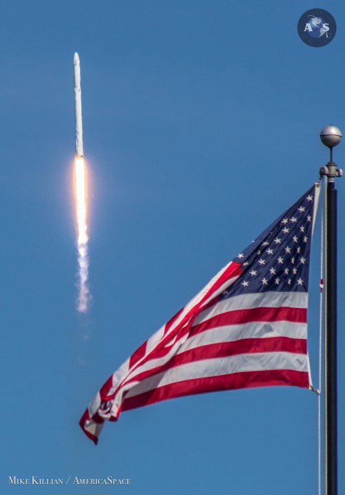 SpaceX Falcon-9 taking flight with Dragon to the ISS on CRS-6. Photo Credit: Mike Killian / AmericaSpace  