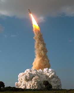 Discovery rockets into the highest orbit ever attained at that time by the shuttle on 24 April 1990. Photo Credit: NASA