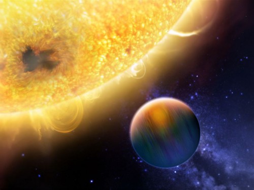 Hot Jupiters lie so close to their host stars that become tidally locked in their orbits, while always presenting the same face toward their star at any given time. This tidal locking plays a defining role in the shaping of weather on these alien worlds. Image Credit: NASA/ESA