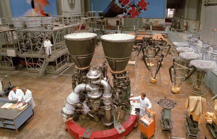 Russian RD-180 being checked out near Moscow, Russia. It and the four-chamber RD-170 are only large hydrocarbon engines given more thrust with preburners. Photo Credit Energomash