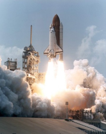 Atlantis thunders into orbit on 27 June 1995. Photo Credit: NASA