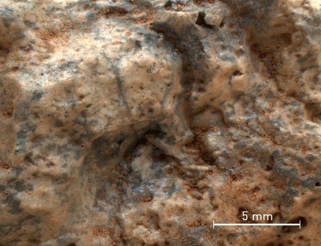 Close-up image of some of the granite-like rock found in Gale crater by the Curiosity rover. Photo Credit: NASA/JPL-Caltech/MSSS