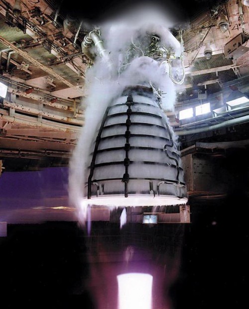 RS-25 Engine Hot Fire Test on the A-1 test stand at Stennis. Photo: Aerojet Rocketdyne