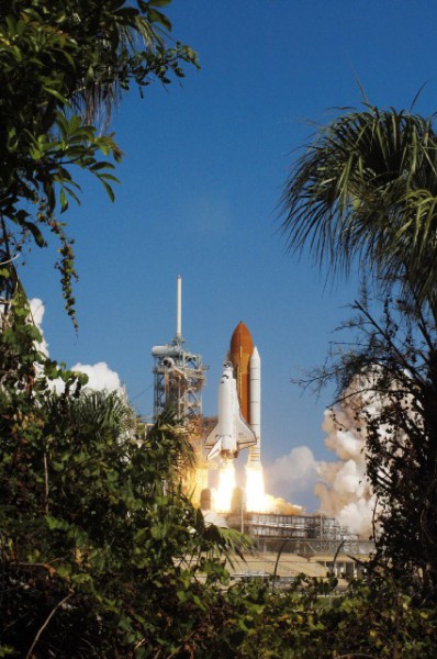 Discovery and the shuttle fleet returns to space at 10:39 a.m. EDT on 26 July 2005. Photo Credit: NASA