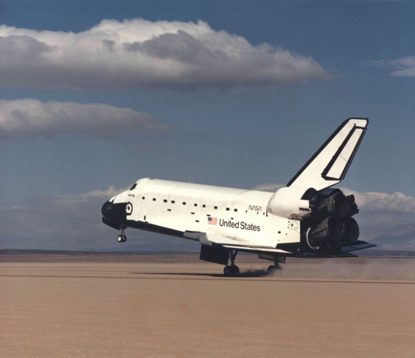 Atlantis alights on Runway 23 at Edwards Air Force Base, Calif., on 7 October 1985. Mission 51J would be the second-shortest of her 33-flight career. Photo Credit: NASA, via Joachim Becker/SpaceFacts.de