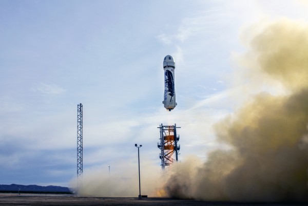 Blue Origin flies and lands the world’s first fully reusable rocket from its launch site in West Texas. Credit: Blue Origin 
