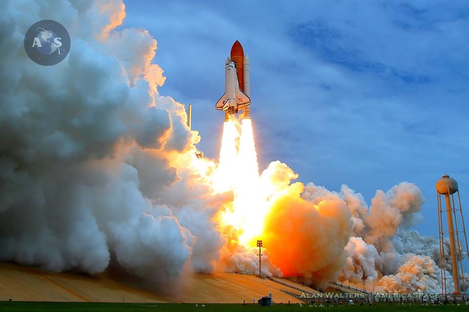 The final launch, Atlantis STS-135. Photo Credit: Alan Walters / AmericaSpace